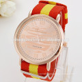 New wholesale price fashion trend design silicone geneva diamond quartz watches